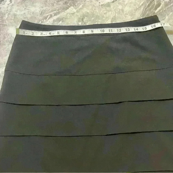 Larry Levine Skirt Womens Size 12 Stretch Layered Side Zip Kick Pleat - Picture 5 of 9
